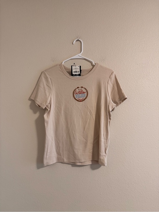 Cotton On Tops - NWT Willie Nelson Cream Graphic Short-Sleeve Tee